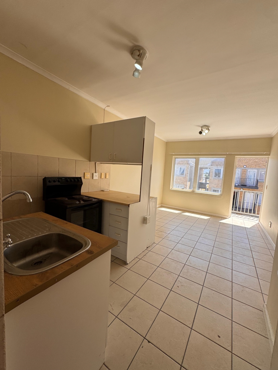 To Let 2 Bedroom Property for Rent in Strand Central Western Cape